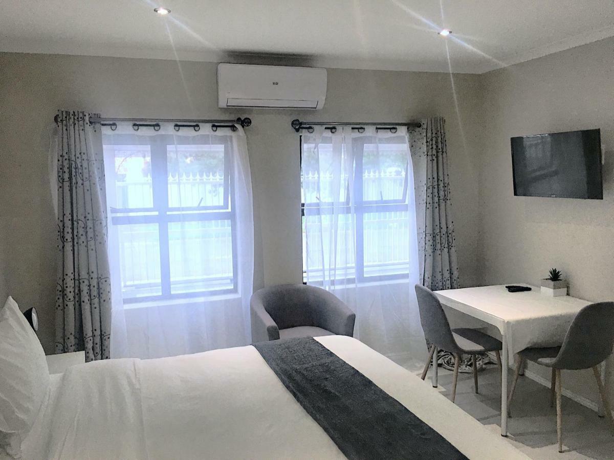 Selton Guesthouse เคปทาวน์ ภายนอก รูปภาพ