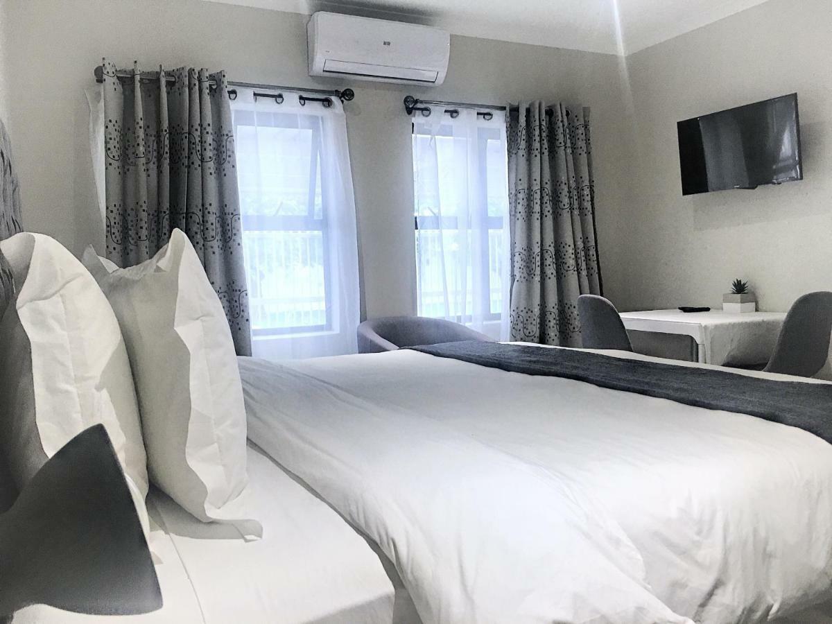 Selton Guesthouse เคปทาวน์ ภายนอก รูปภาพ