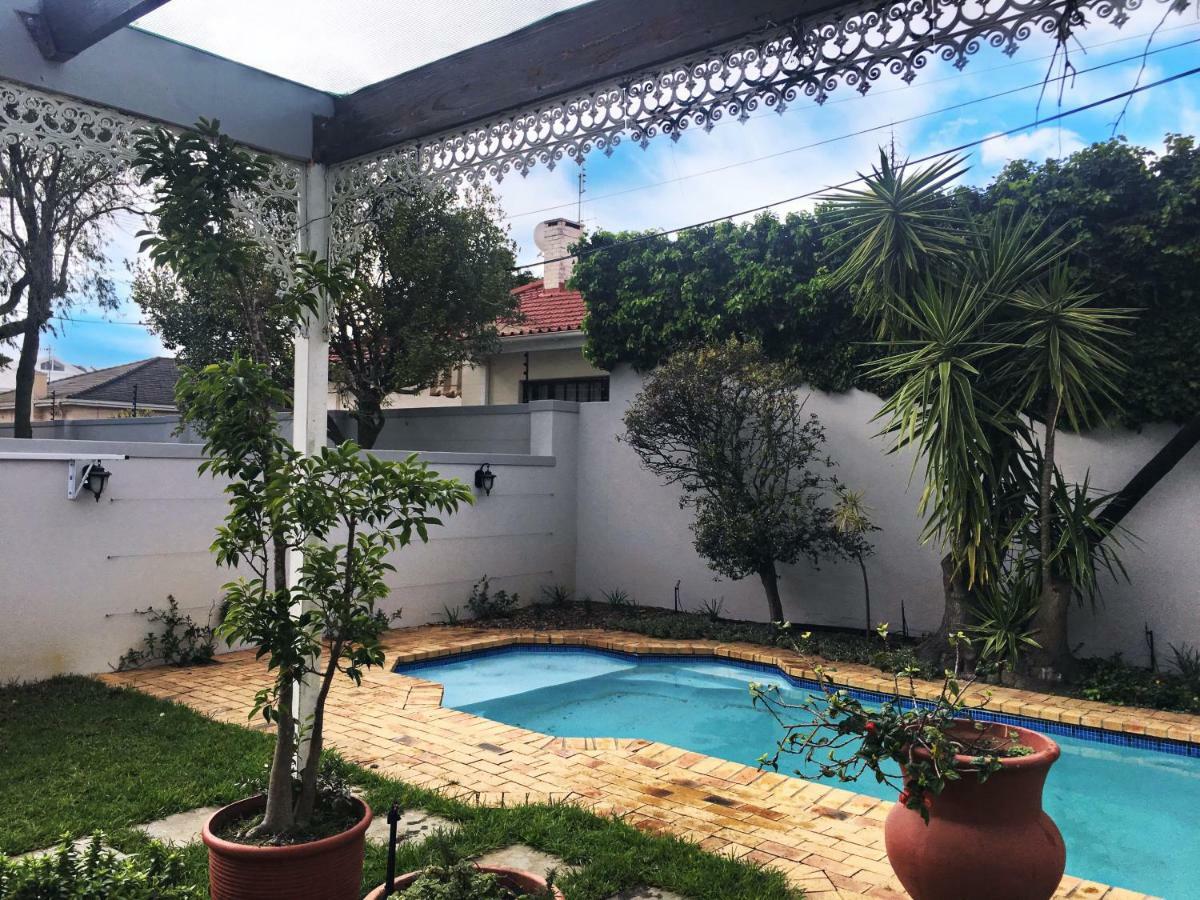 Selton Guesthouse เคปทาวน์ ภายนอก รูปภาพ